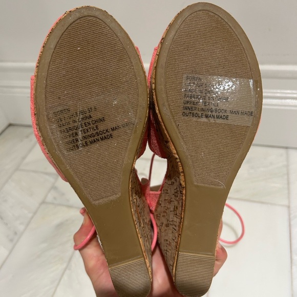 Pink Wedges - Picture 4 of 4